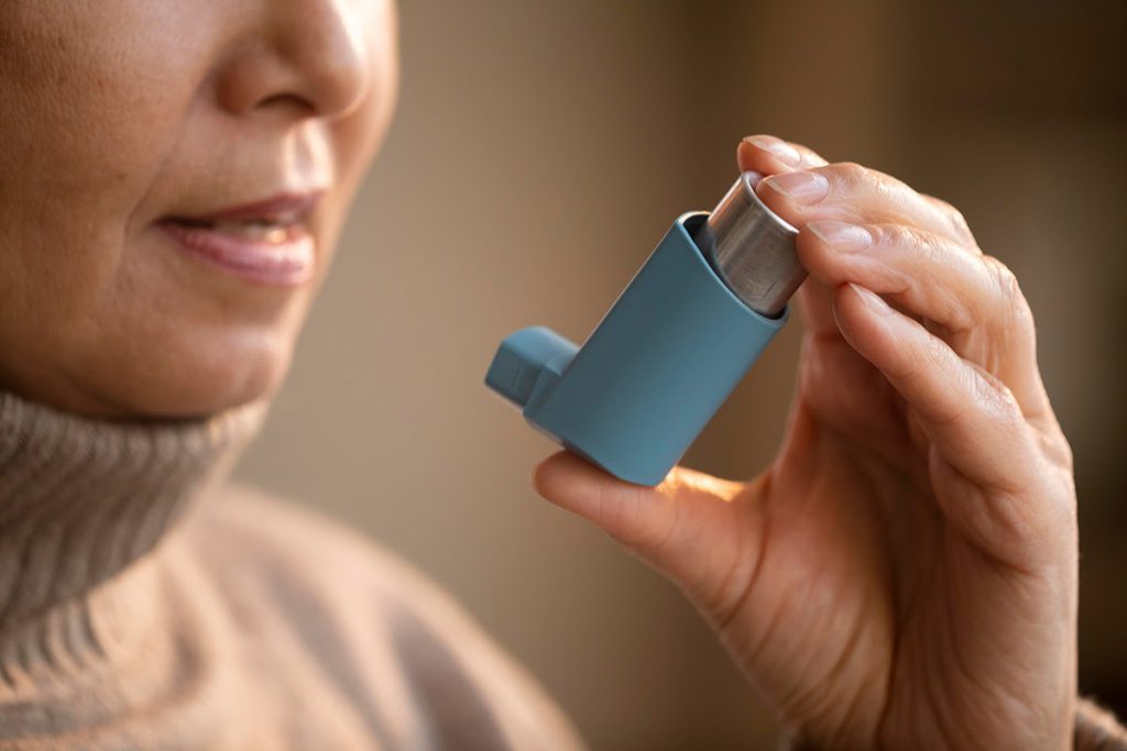 astma, benauwd, astma aanval, allergie, allergisch, ademhaling, longfysiotherapie, longfysiotherapeut, psychosomatische fysiotherapie, sportfysiotherapie, sportfysiotherapeut, psychosomatisch fysiotherapeut, ademhalingsoefeningen, puffer, astmageneesmiddel, hulp bij astma, leven met astma, fysiotherapie, fysio bij astma, fysiotherapie bij astma, fysio